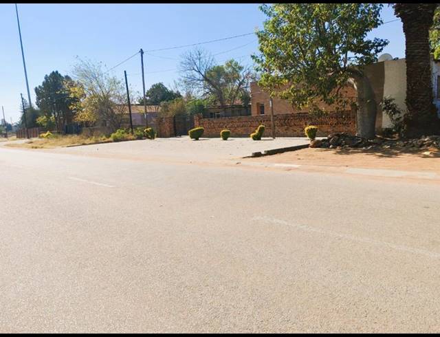 9 BEDROOM HOUSE FOR SALE IN MANKWENG
